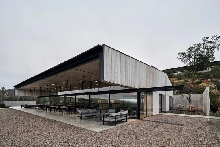 Casa Voladizo